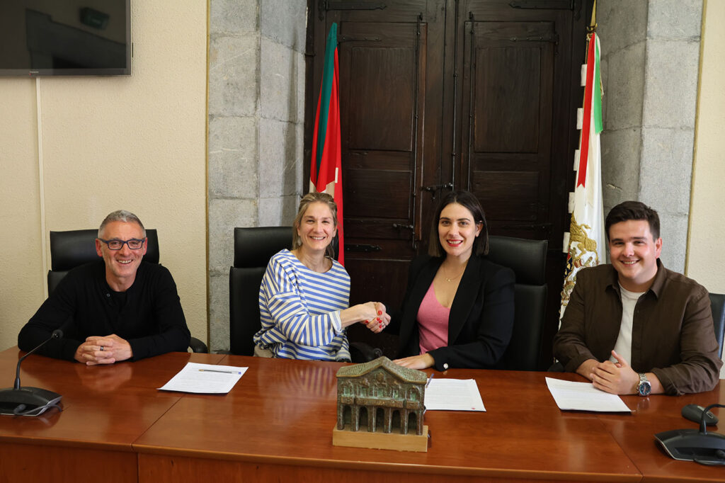 El Ayuntamiento y la asociación Elgoibarko Izarra firman un convenio de colaboración para 2024 