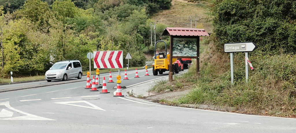 Arriaga Poligonoko sarrerako semaforoak jartzeko lanak  hasi dira Elgoibarren 